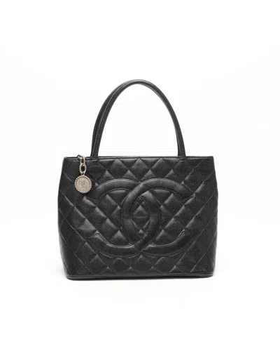 Pre-owned Chanel Caviar Medallion Tote Bag In Black
