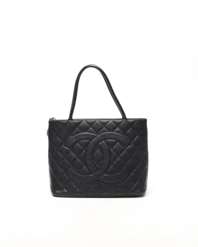 Pre-owned Chanel Caviar Medallion Tote Bag In Black
