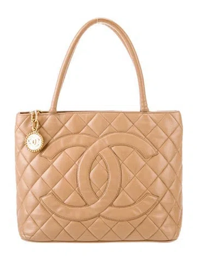 Pre-owned Chanel Caviar Medallion Tote In Neutral