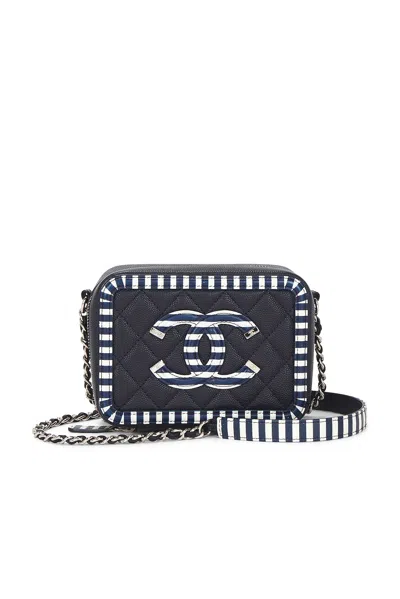 Pre-owned Chanel Caviar Mini Filigree Vanity Case In Blue