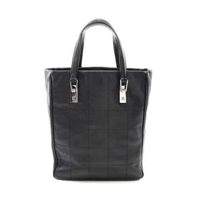 Pre-owned Chanel Caviar Skin Chocolate Bar Tote Bag In Black