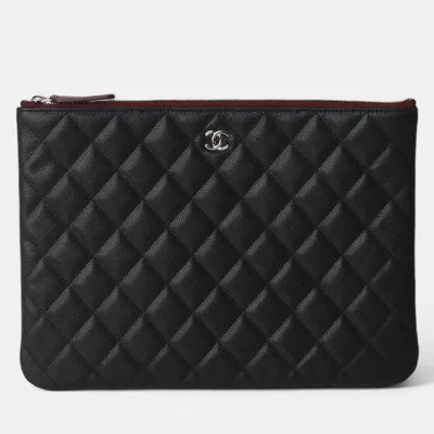 Pre-owned Chanel Caviar Skin Classic New Medium Clutch In Black