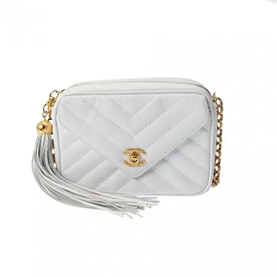 Pre-owned Chanel Caviar Skin White Caviar Leather Shoulder Bag ()