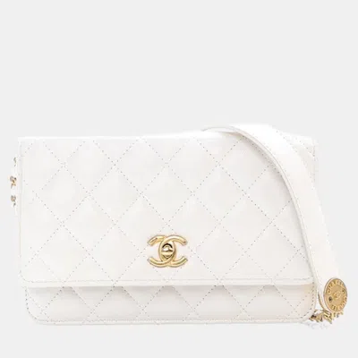 Pre-owned Chanel Caviar Twist Your Buttons Wallet On Chain (woc) In White