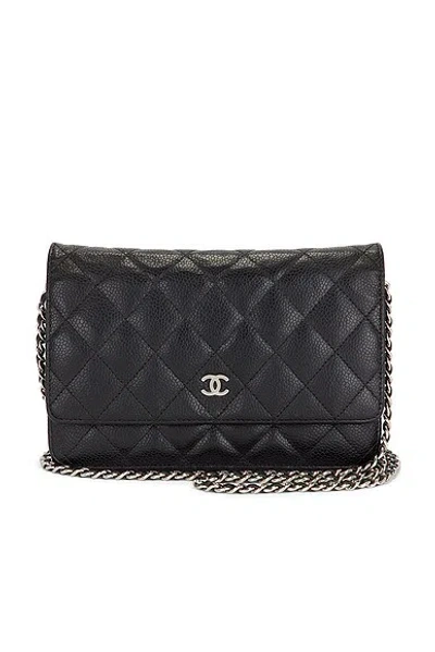 Pre-owned Chanel Caviar Wallet On Chain In Black
