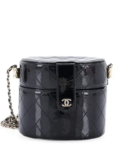 Pre-owned Chanel Cc Allure Vanity Case With Chain Quilted Patent Mini Crossbody Bag In Black