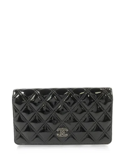 Pre-owned Chanel Cc Bi-fold Quilted Leather Long Wallet In Black