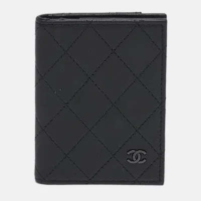 Pre-owned Chanel Cc Black Quilted Leather Bifold Card Holder