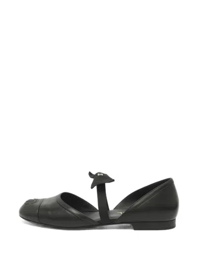 Pre-owned Chanel Cc Bow Ballet Flats In Black