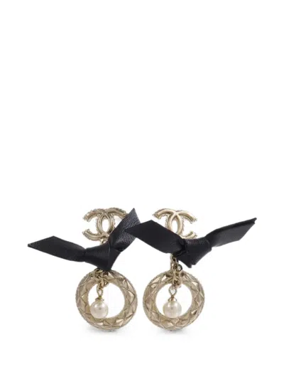 Pre-owned Chanel Cc Bow-detail Earrings In Gold