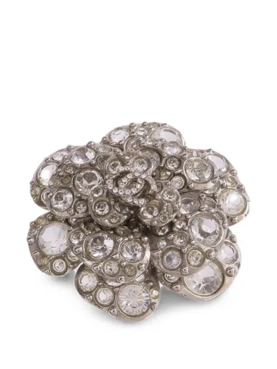 Pre-owned Chanel Cc Camellia Brooch In Silver