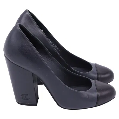 Pre-owned Chanel Cc Cap Toe Block-heel Pumps In Dark Grey Leather In Gray