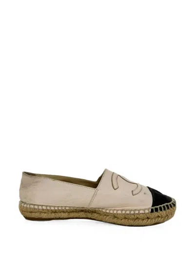 Pre-owned Chanel Cc Cap-toe Espadrilles In Neutrals