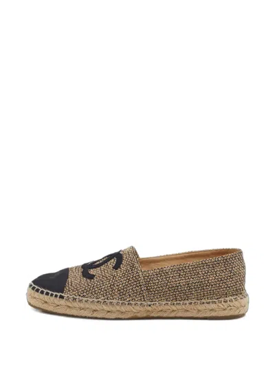 Pre-owned Chanel Cc Cap-toe Espadrilles In Neutrals