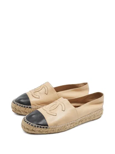 Pre-owned Chanel Cc Cap-toe Espadrilles In Neutrals