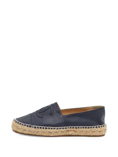 Pre-owned Chanel Cc Cap-toe Leather Espadrilles In Blue