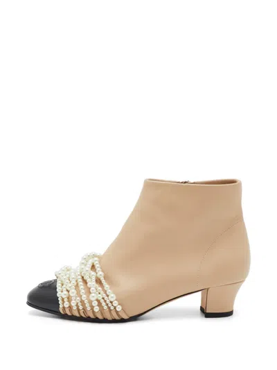 Pre-owned Chanel Cc Cap-toe Pearl-embellished Ankle Boots In Neutral
