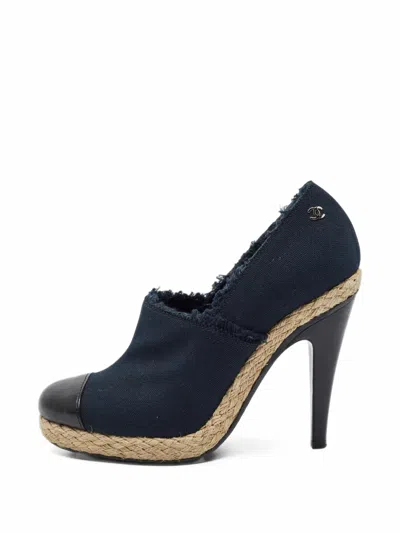 Pre-owned Chanel Cc Cap-toe Pumps In Blue