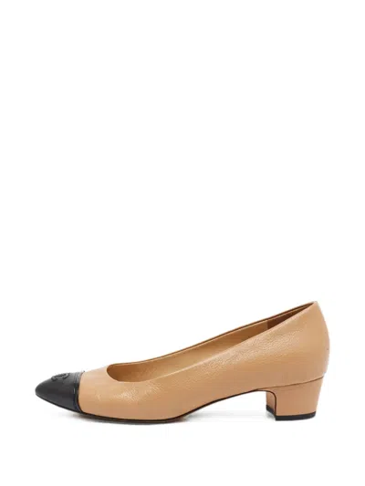 Pre-owned Chanel Cc Cap-toe Pumps In Neutral
