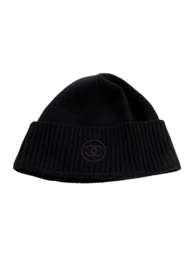 Pre-owned Chanel Cc Cashmere Beanie In Black