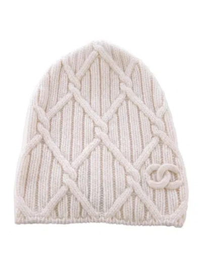Pre-owned Chanel Cc Cashmere Beanie In Neutral
