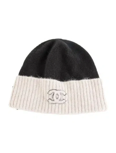 Pre-owned Chanel Cc Cashmere Blend Beanie In Neutrals