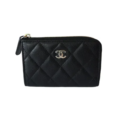 Pre-owned Chanel Cc Caviar Quilted Zipped Key Holder Wallet Black