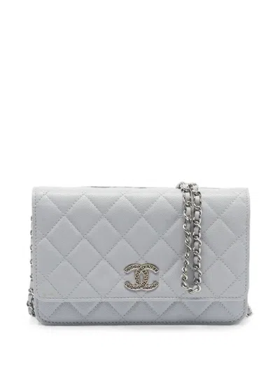 Pre-owned Chanel Cc Caviar Shoulder Bag In Blue