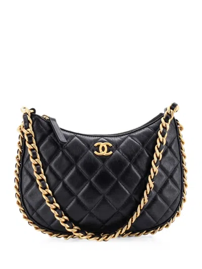 Pre-owned Chanel Cc Chain Around Quilted Lambskin Hobo Bag In Black