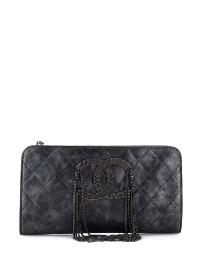 Pre-owned Chanel Cc Chain Fringe Wristlet Quilted Leather Clutch Bag In Black