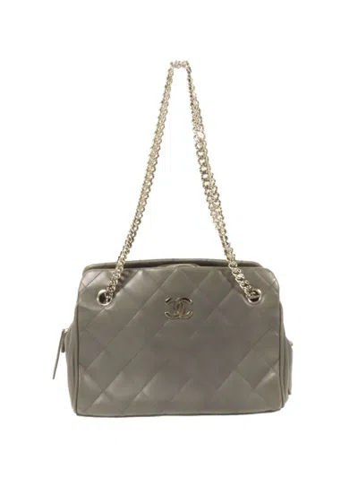 Pre-owned Chanel Cc Chain Shoulder Bag In Gray