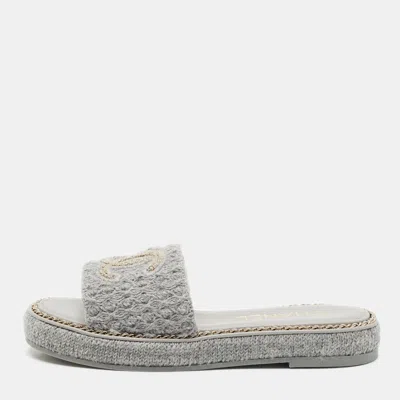 Pre-owned Chanel Cc Chain Size 38 Grey Wool Alpaca Slide Sandals In Gray