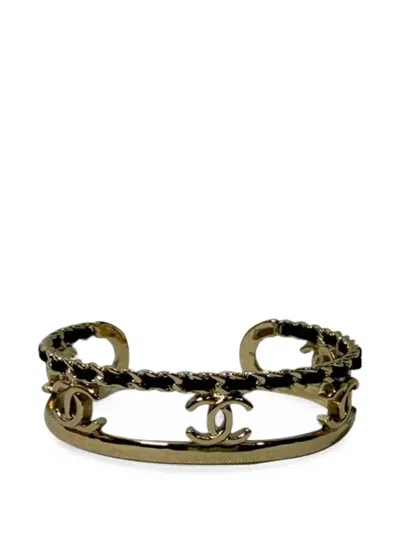 Pre-owned Chanel Cc Chain-accent Bangle In Gold