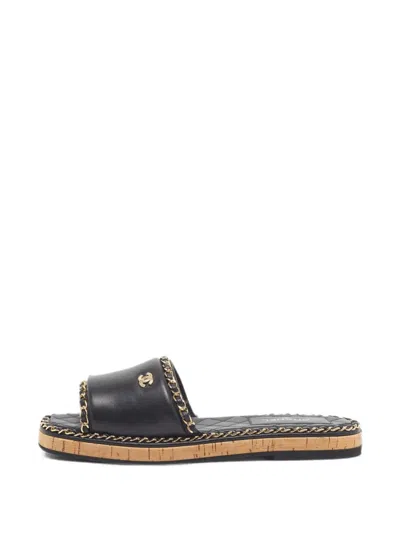 Pre-owned Chanel Cc Chain-link Slides In Black