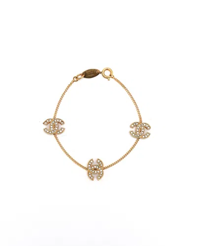 Pre-owned Chanel Cc Charm Bracelet In Gold