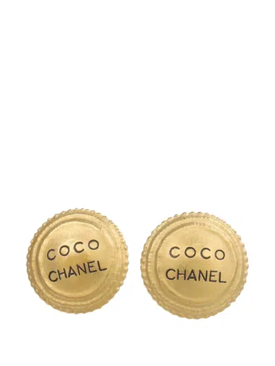 Pre-owned Chanel Cc Clip-on Earrings In Gold