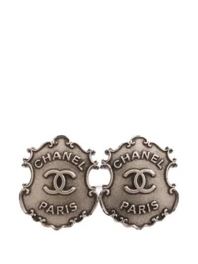 Pre-owned Chanel Cc Crest Earrings In Silver