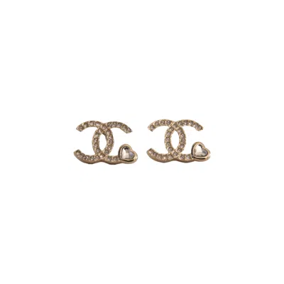 Pre-owned Chanel Cc Crystal Strass With Heart Accents Stud Earrings Gold