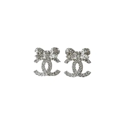 Pre-owned Chanel Cc Crystal Strass With Ribbon Design Stud Earrings Silver