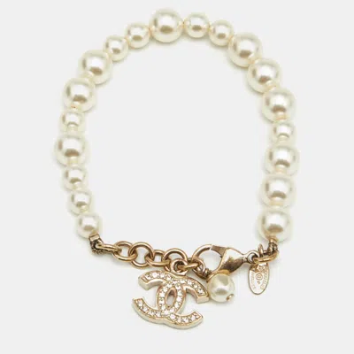 Pre-owned Chanel Cc Crystals Faux Pearl Gold Tone Bracelet