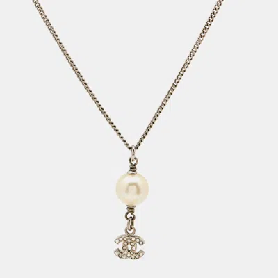 Pre-owned Chanel Cc Crystals Faux Pearl Silver Tone Necklace