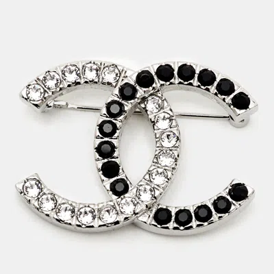 Pre-owned Chanel Cc Crystals Silver Tone Brooch