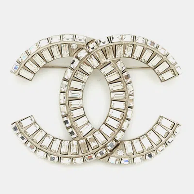 Pre-owned Chanel Cc Crystals Silver Tone Brooch