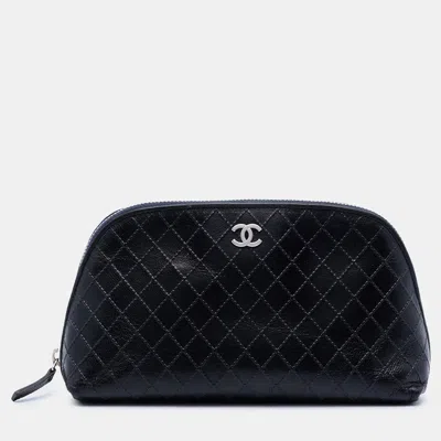 Pre-owned Chanel Cc Diamond Embossed Black Calfskin Leather Cosmetic Pouch Bag