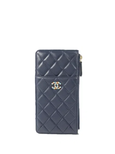 Pre-owned Chanel Cc Diamond-quilted Phone Pouch In Blue