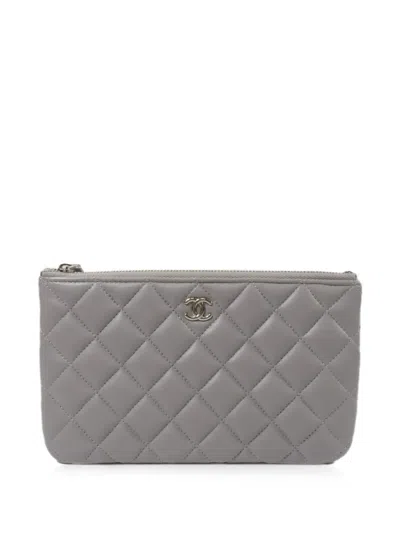 Pre-owned Chanel Cc Diamond-quilted Pouch Bag In Grey