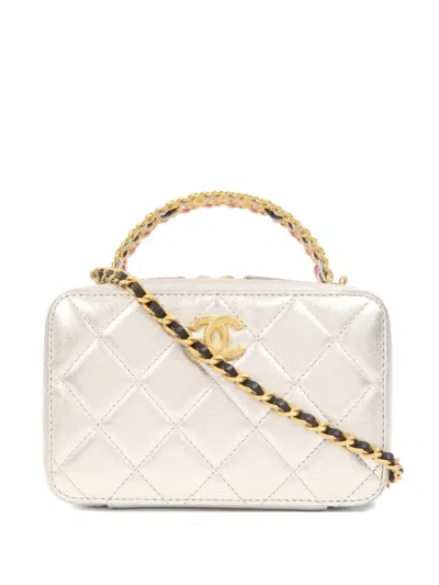 Pre-owned Chanel Cc Diamond-quilted Vanity Bag In Silver
