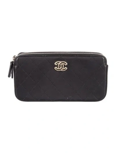 Pre-owned Chanel Cc Double Zip Clutch In Black