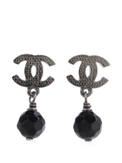 Pre-owned Chanel Cc Drop Earrings In Silver