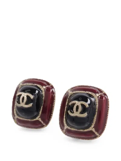 Pre-owned Chanel Cc Enamel Earrings In Gold